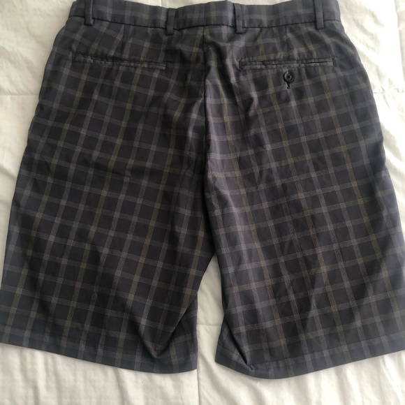 Checkered Golf Shorts - Picture 2 of 3
